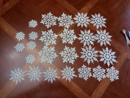 24PCS Snowflake Ornaments